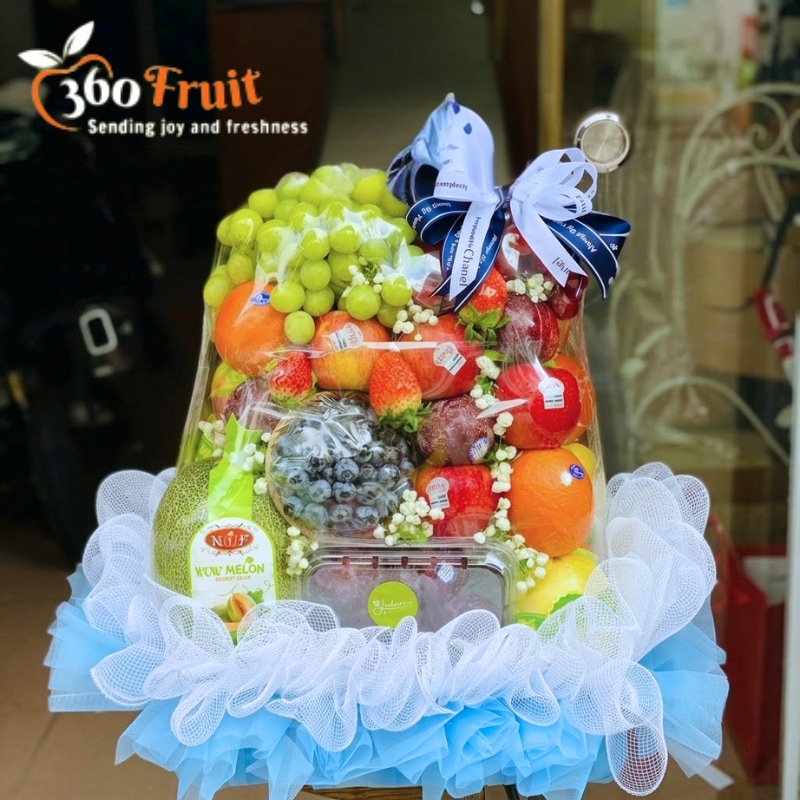 Giỏ trái cây mừng ngày báo chí dạng lẵng đứng