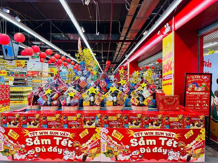 Giỏ trái cây Vinmart trưng bày tại hệ thống siêu thị dịp Tết 