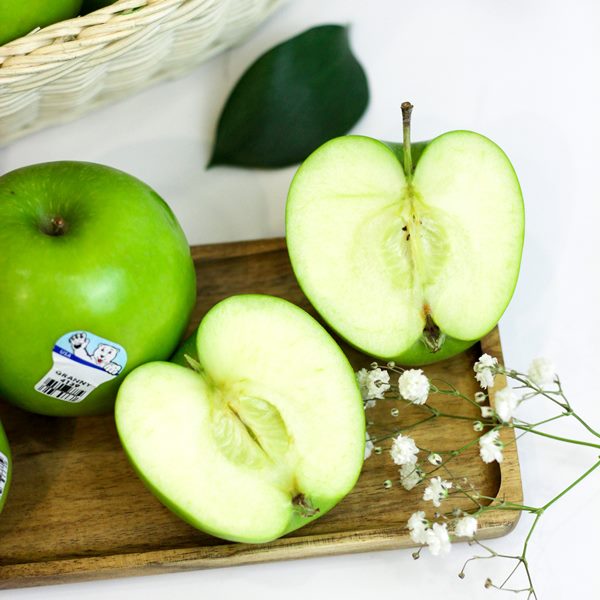 Táo Xanh nhập khẩu hay còn gọi với tên quốc tế là Granny Smith