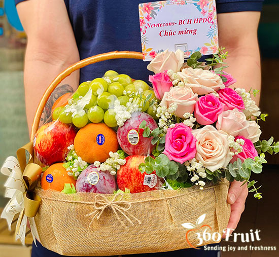 Giỏ trái cây tặng sinh nhật tại cửa hàng hoa quả Thanh Khê Đà Nẵng