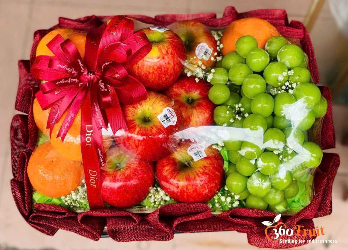 Đặt giỏ trái cây online giao nhanh tại phường Phú Thọ Hoà